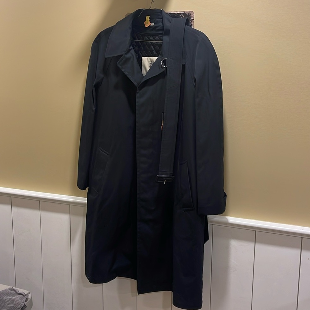 Burberry Vintage Men’s Long Trench Coat Size 48